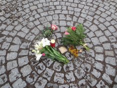 210314Gedenken_Andrzej_Szablewski_FHaeger_min_07_Stolperst_Bl.jpg