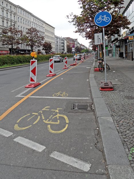 Pop-up-Radweg_Berlin.jpg Foto Pop-up Radweg. Link zum Beitrag