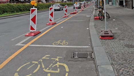 Pop-up-Radweg_Berlin.jpg Foto Pop-up Radweg. Link zum Beitrag
